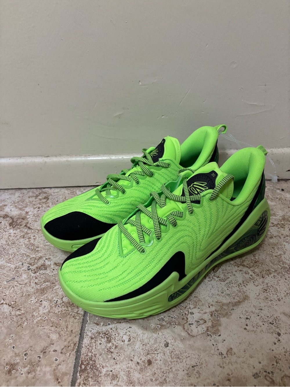 Under Armour Curry 12 Extraterrestrial Green Basketball Shoe Sz 10.5 3027633-001